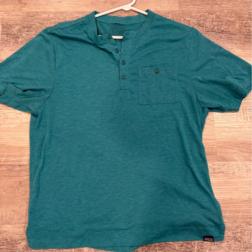 Patagonia T shirt- medium